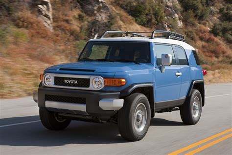 Toyota FJ Cruiser price, specs, reviews and photos .